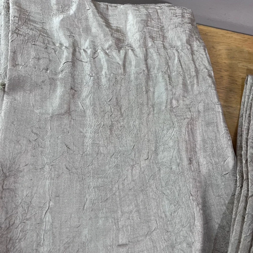 Croscill crinkled texture